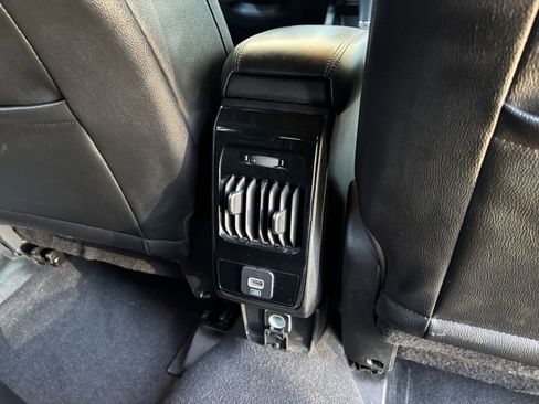 Used 2025 Jeep Compass Limited AWD/4WD image 23