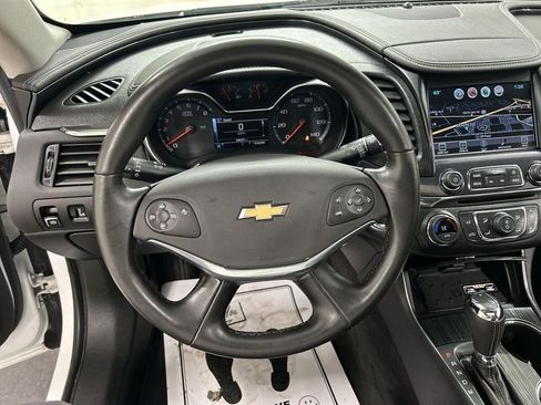 Used 2016 Chevrolet Impala LT w/ Leather Package image 4