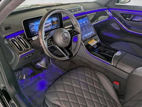 New 2026 Mercedes-Benz S 580e 4MATIC Sedan image 3