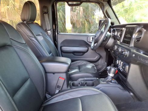 Used 2019 Jeep Wrangler Sport AWD/4WD image 11