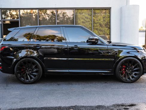 Used 2021 Land Rover Range Rover Sport SVR Carbon Edition AWD/4WD image 4