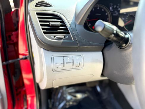 Used 2016 Hyundai Accent SE image 19