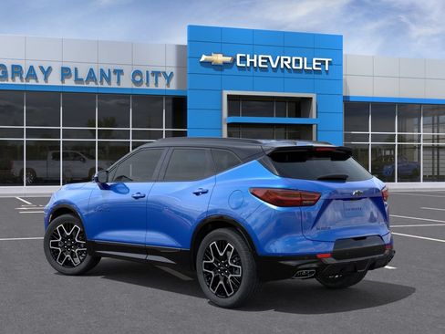 New 2026 Chevrolet Blazer RS w/ Driver Confidence II Package FWD image 3