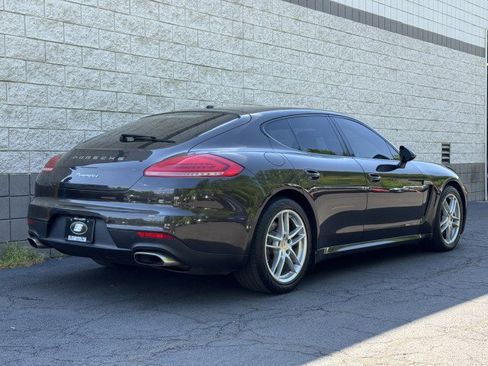 Used 2016 Porsche Panamera 4 AWD/4WD image 3