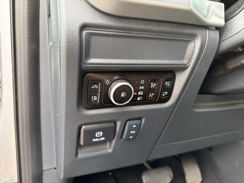 Used 2025 Ford F150 Lariat w/ Equipment Group 501A Mid AWD/4WD image 14