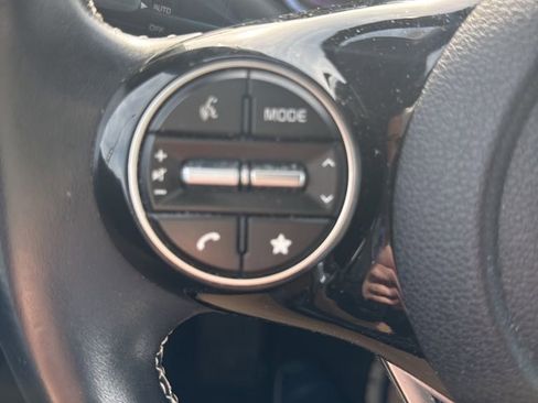 Certified 2024 Kia Soul GT-Line image 22