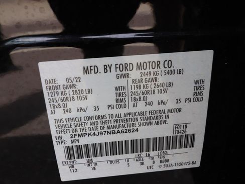 Used 2022 Ford Edge SEL image 9