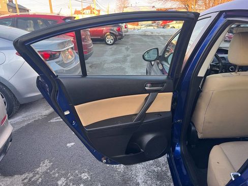 Used 2013 MAZDA MAZDA3 i Touring image 13