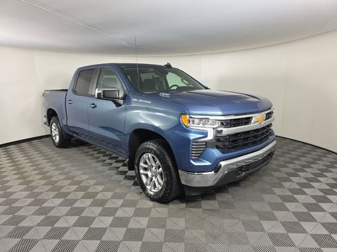 Used 2024 Chevrolet Silverado 1500 LT w/ Protection Package AWD/4WD image 7