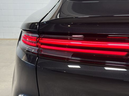 Used 2025 Porsche Cayenne Coupe image 11