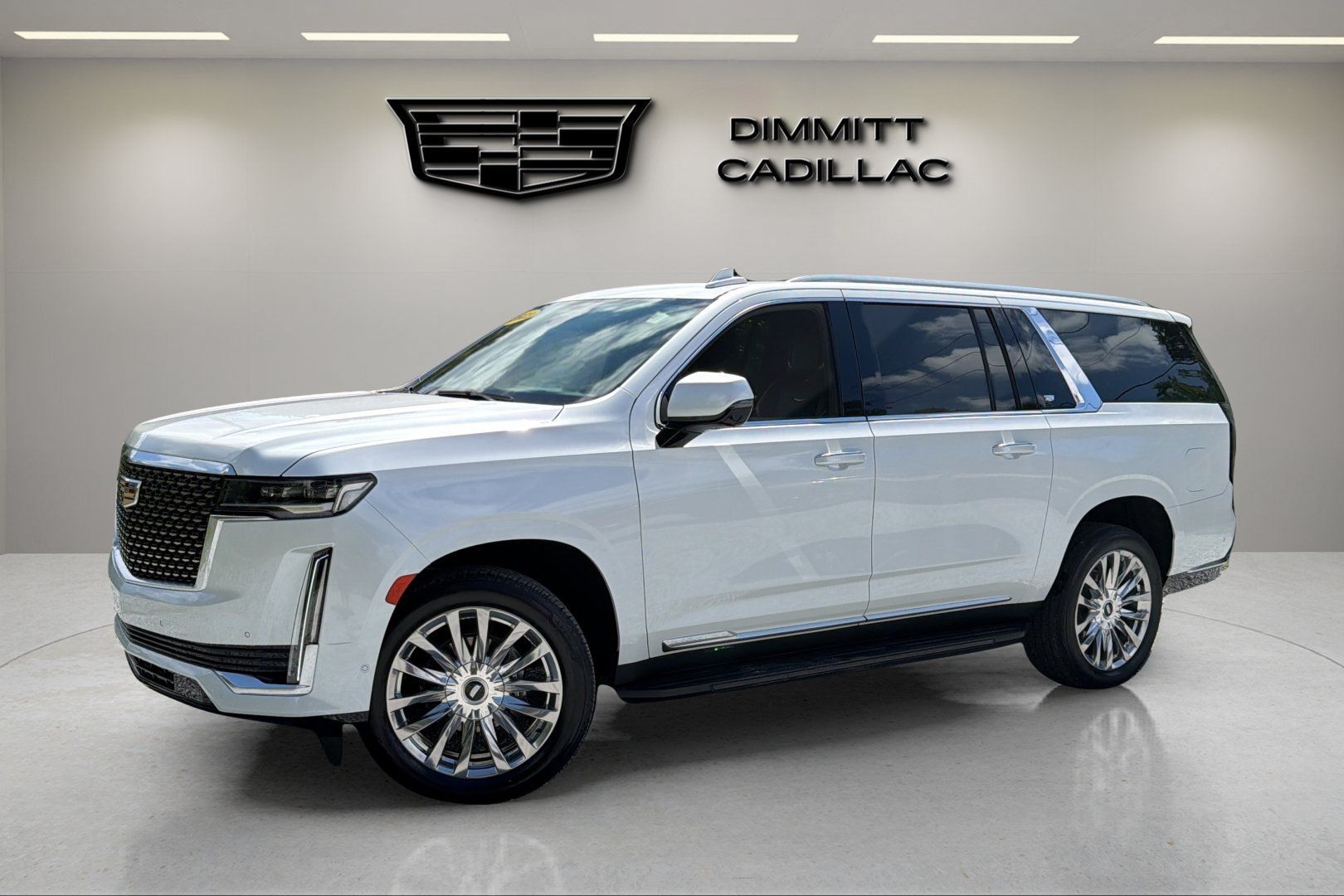 Certified 2023 Cadillac Escalade ESV Premium Luxury w/ LPO, Illumination Package AWD/4WD image 1
