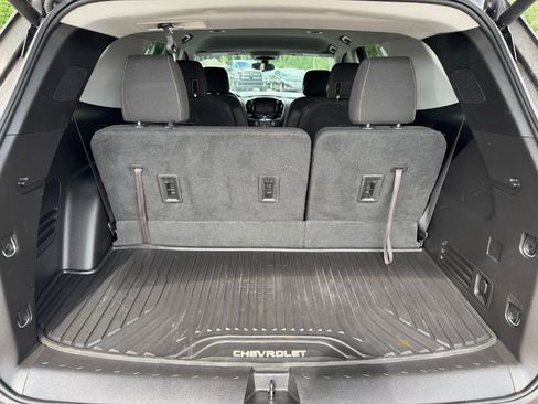 Used 2018 Chevrolet Traverse LT FWD image 18