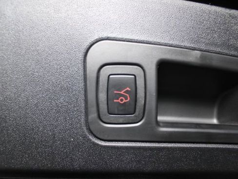 Used 2017 Tesla Model S 75D image 24