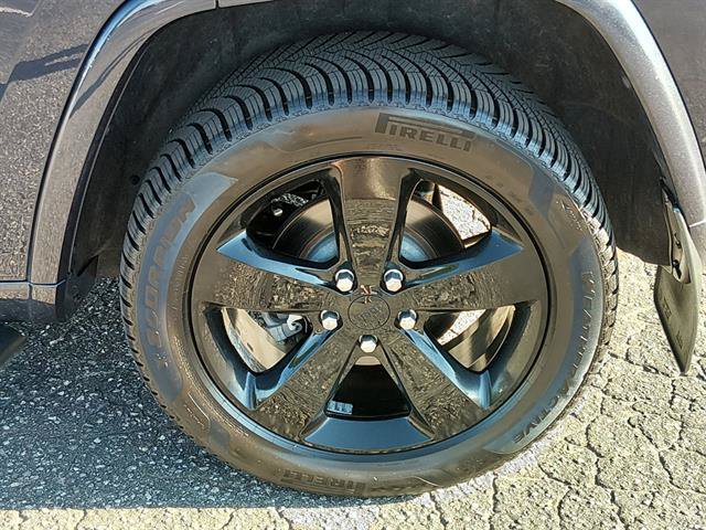 Used 2015 Jeep Grand Cherokee Altitude AWD/4WD image 12