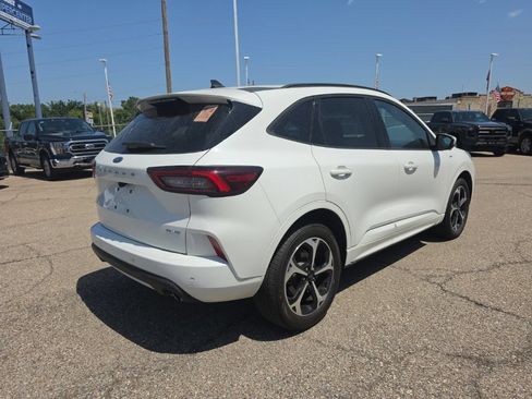 Used 2023 Ford Escape ST-Line Select w/ Tech Pack #2 AWD/4WD image 7