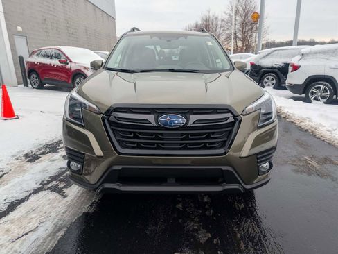 Certified 2023 Subaru Forester Limited image 2