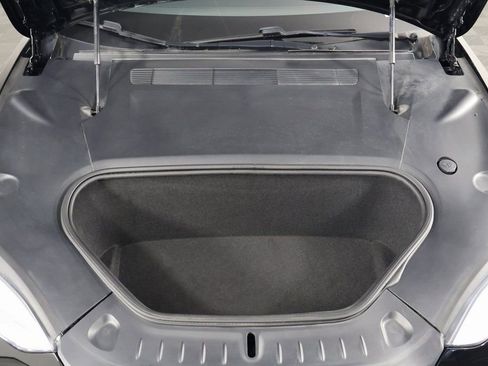 Used 2021 Tesla Model S Plaid image 15