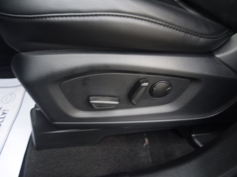 Used 2023 Ford Explorer XLT w/ Equipment Group 202A image 20