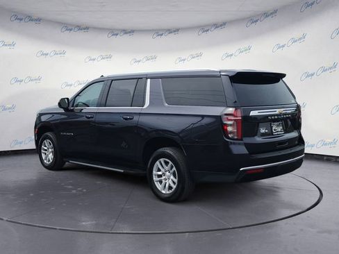 Used 2024 Chevrolet Suburban LT AWD/4WD image 3
