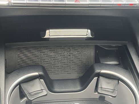 Used 2024 Mercedes-Benz GLE 450 4MATIC image 35