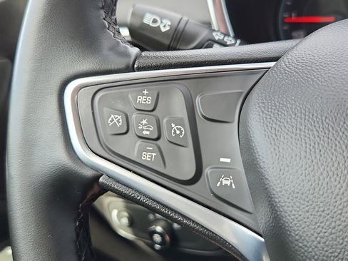 Used 2024 Chevrolet Equinox LT image 18