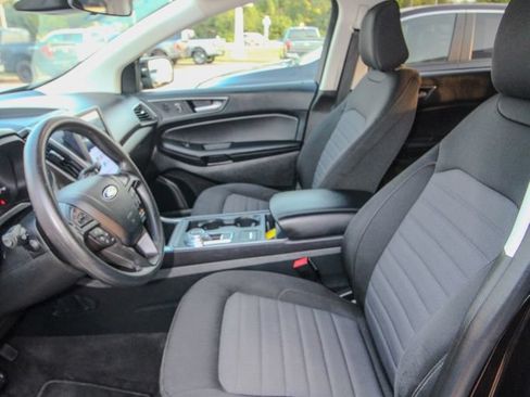 Used 2024 Ford Edge SE w/ Black Appearance Package AWD/4WD image 13
