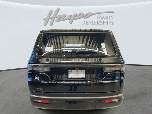 New 2026 Jeep Grand Wagoneer Limited image 5