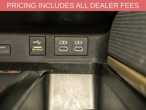 Used 2025 Toyota Camry SE FWD image 14