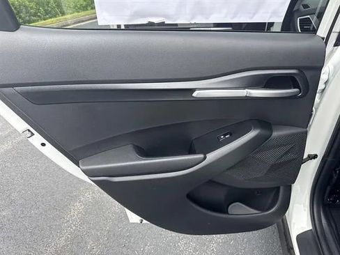 New 2026 Kia Seltos LX FWD image 13