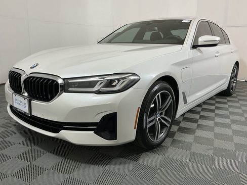 Used 2021 BMW 530e 530e iPerformance w/ Parking Assistance Package image 2