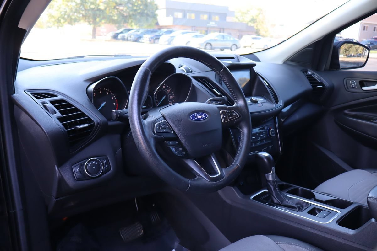 Used 2017 Ford Escape SE w/ Equipment Group 201A AWD/4WD image 15