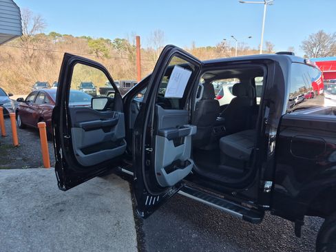 Used 2024 Ford F150 XLT w/ Mobile Office Package image 18