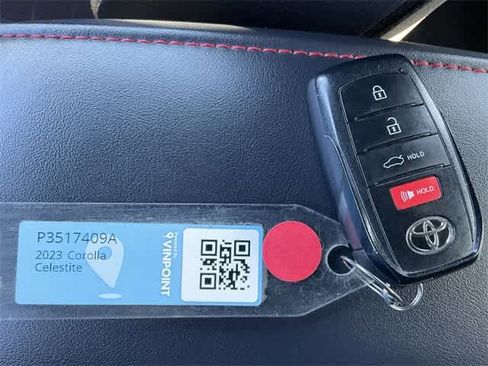 Used 2023 Toyota Corolla SE image 27
