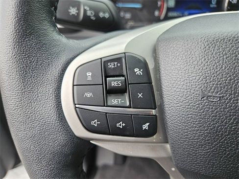 Used 2024 Ford Explorer Limited image 26