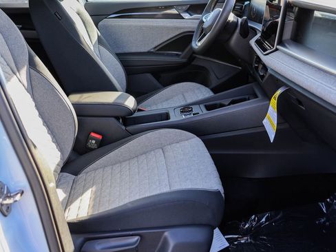 New 2025 Volkswagen Tiguan S image 41