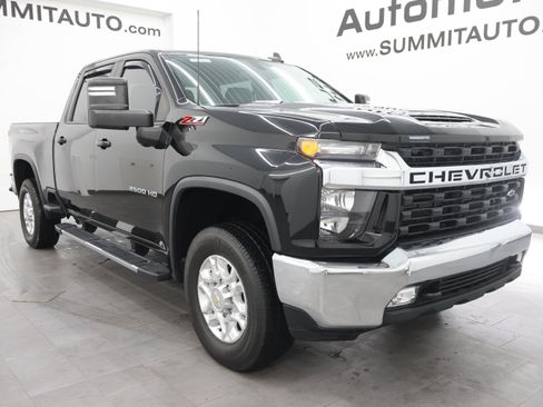 Used 2023 Chevrolet Silverado 2500 LT w/ Convenience Package AWD/4WD image 2