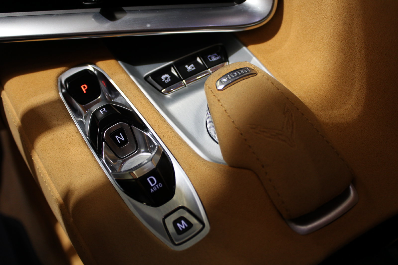 Used 2023 Chevrolet Corvette Stingray Premium Cpe w/ Z51 Performance Package RWD image 38