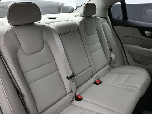 Used 2024 Volvo S60 T8 Plus w/ Protection Package Premier AWD/4WD image 27