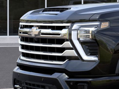 New 2026 Chevrolet Silverado 3500 High Country w/ Z71 Off-Road Package AWD/4WD image 28