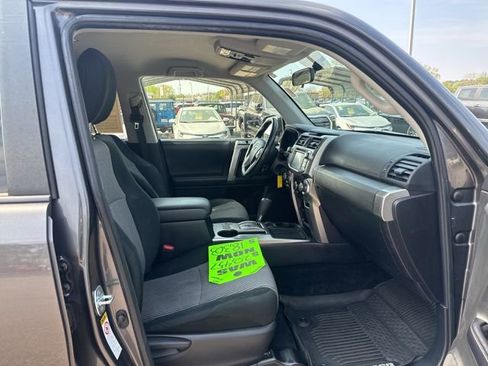 Used 2017 Toyota 4Runner SR5 image 15