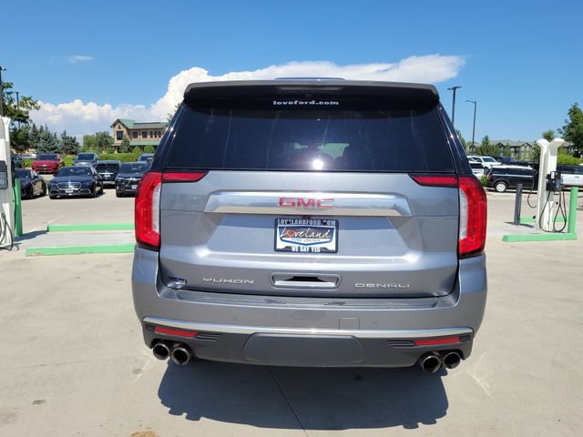 Used 2022 GMC Yukon XL Denali AWD/4WD image 11