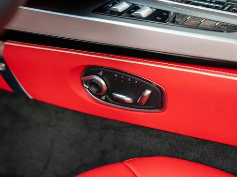 New 2025 Aston Martin Vanquish image 23