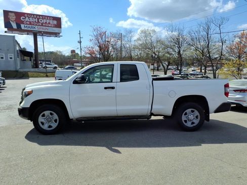 Used 2019 Toyota Tundra SR image 9
