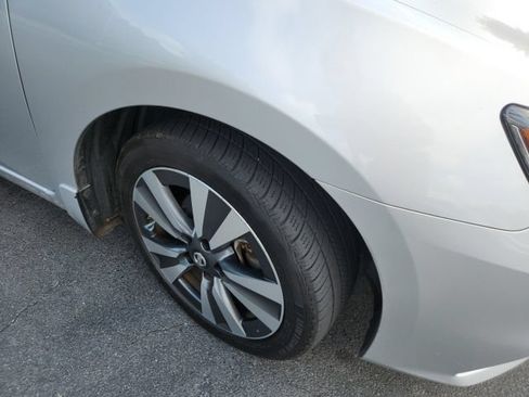 Used 2016 Nissan Sentra SL w/ Technology Package FWD image 6