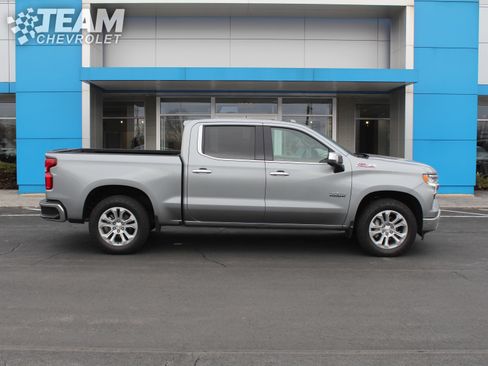 Certified 2025 Chevrolet Silverado 1500 LTZ w/ LTZ Premium Texas Edition image 3