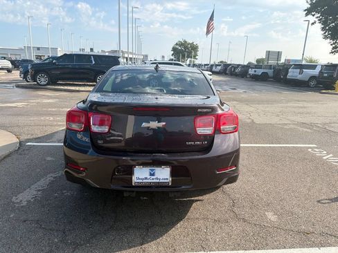 Used 2015 Chevrolet Malibu LT w/ Power Convenience Package FWD image 4
