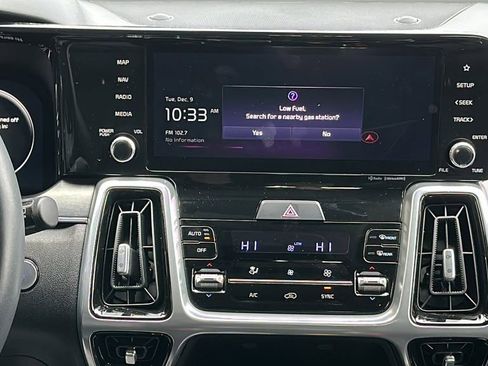 Used 2023 Kia Sorento SX image 20