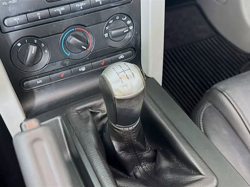 Used 2008 Ford Mustang GT Premium image 18