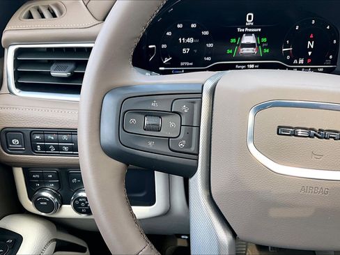Used 2024 GMC Yukon Denali image 24