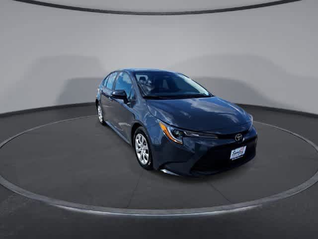 Used 2025 Toyota Corolla LE FWD image 2